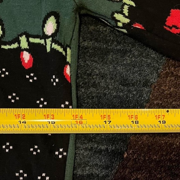 Green Star Wars Yoda Christmas sweater #StarWars #Christmas - Picture 4 of 5